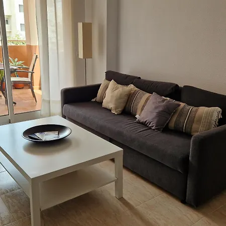Moderno Y Renovado En Urbanizacion Playa Castillo, *