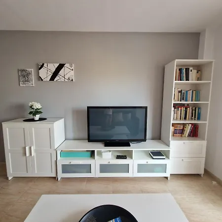 Moderno Y Renovado En Urbanizacion Playa Castillo, * Dénia
